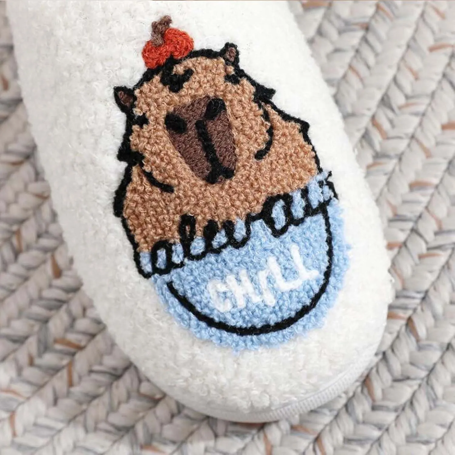 Fluffy Slippers plush Soft slippers Fuzzy Warm Cozy slippers Lightweight Memory Foamdurable base Indoor House Shoes