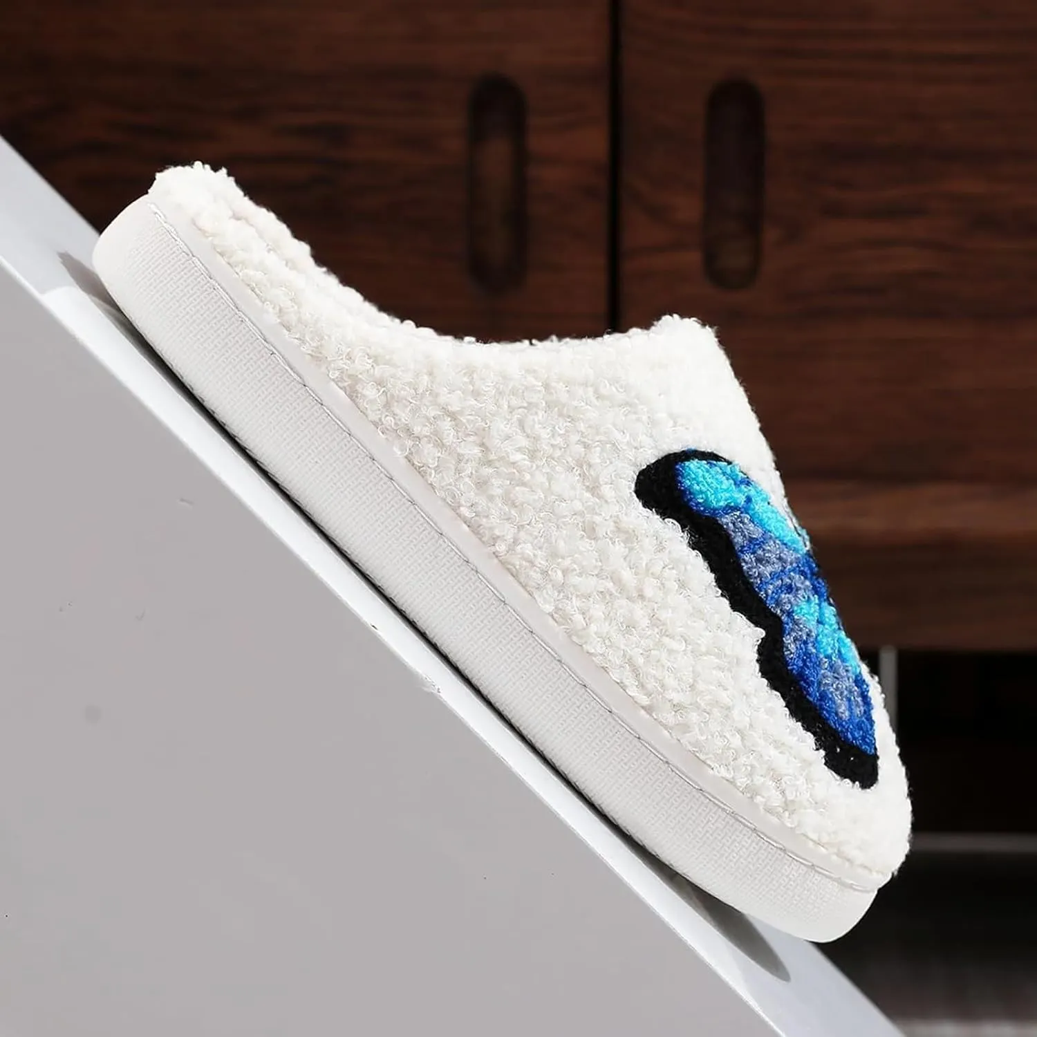 Fluffy Slippers plush Soft slippers Fuzzy Warm Cozy slippers Lightweight Memory Foamdurable base Indoor House Shoes