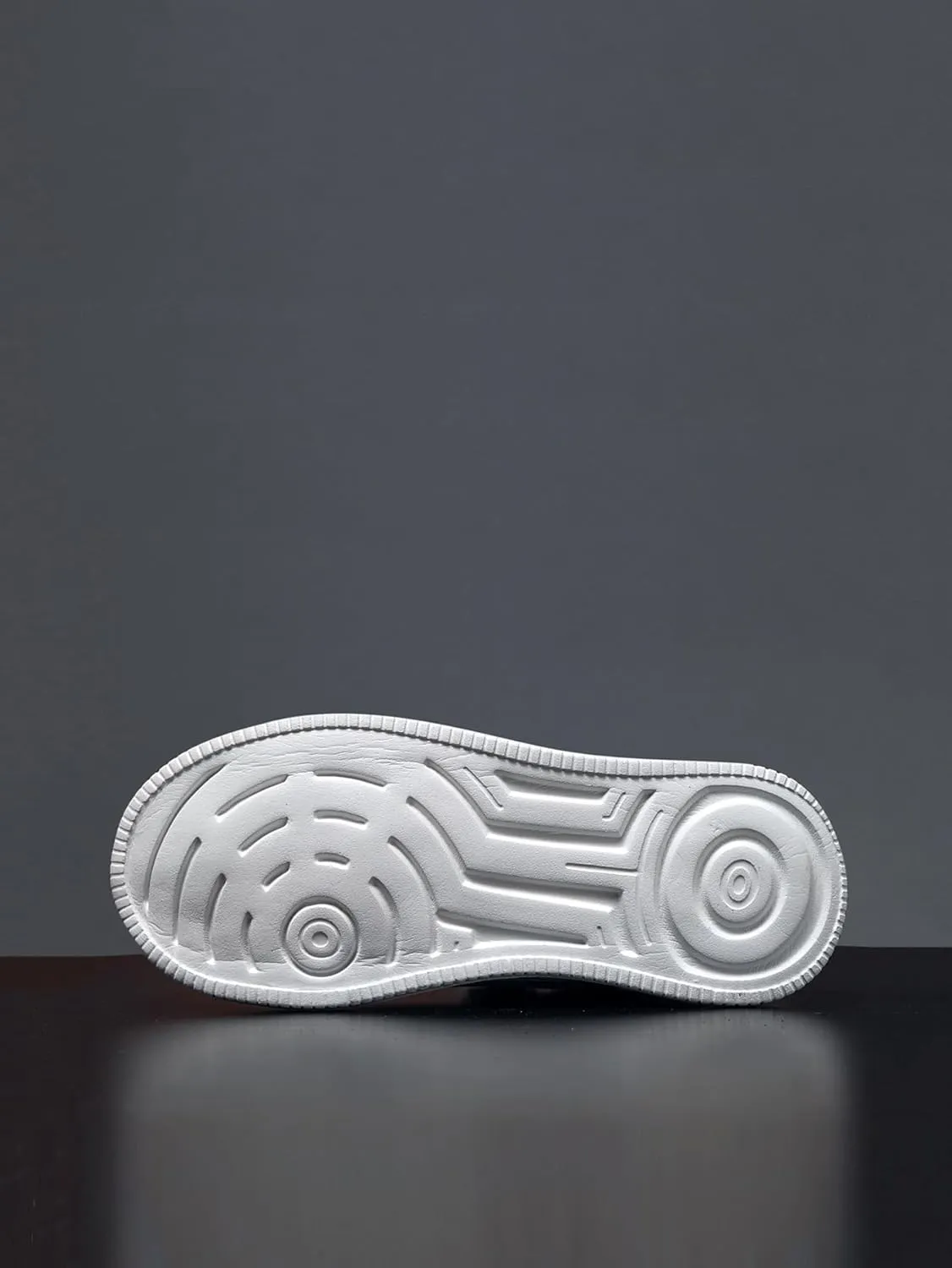 Kids Sneakers, Boys and Girls Board Shoes, Adjustable Hook and Loop, Comfortable, Anti-Collision, Non-Slip, White