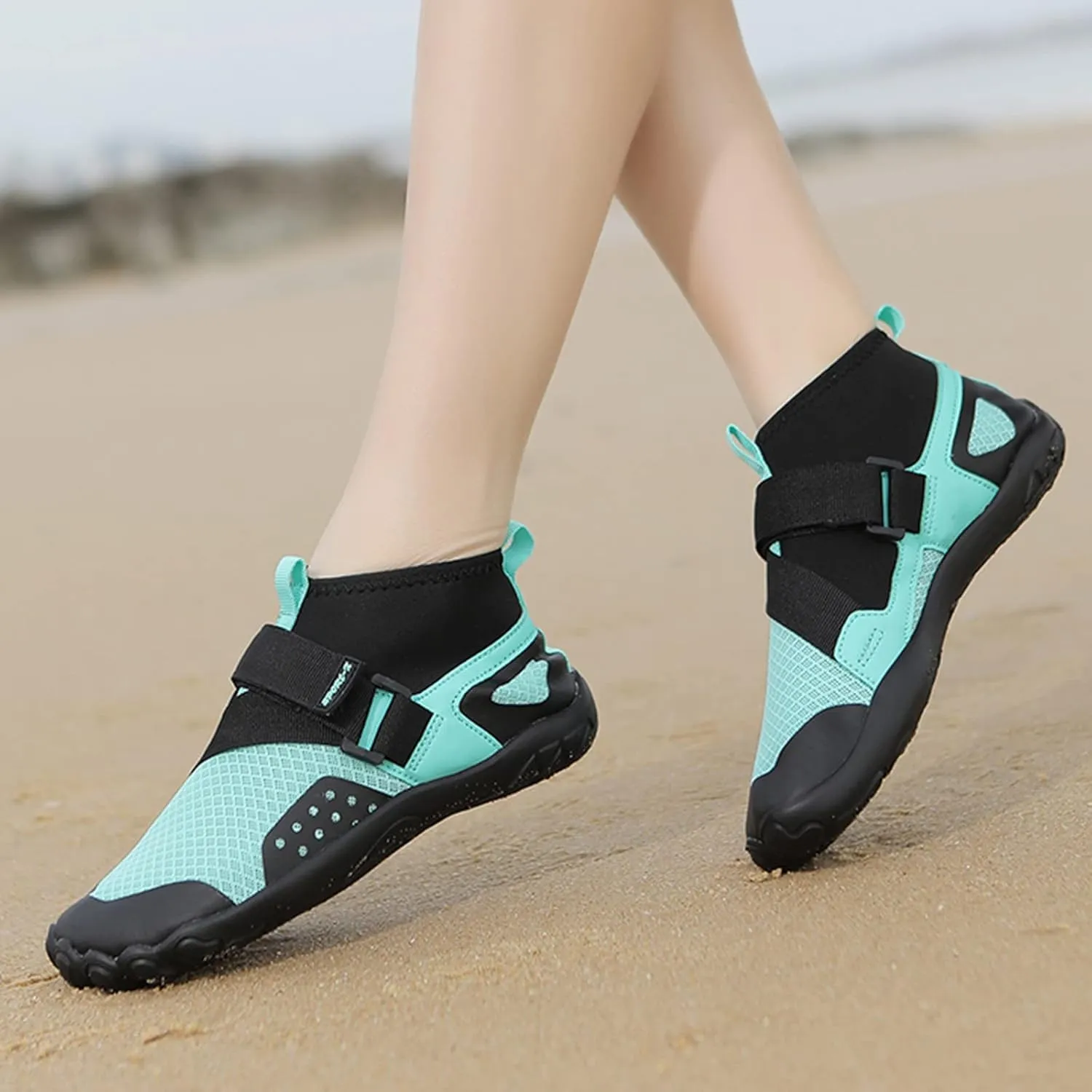 Men and Women Swimming Shoes Light Swimming Wading Diving Beach Women Yoga Skin Shoes Boots Men Sandals