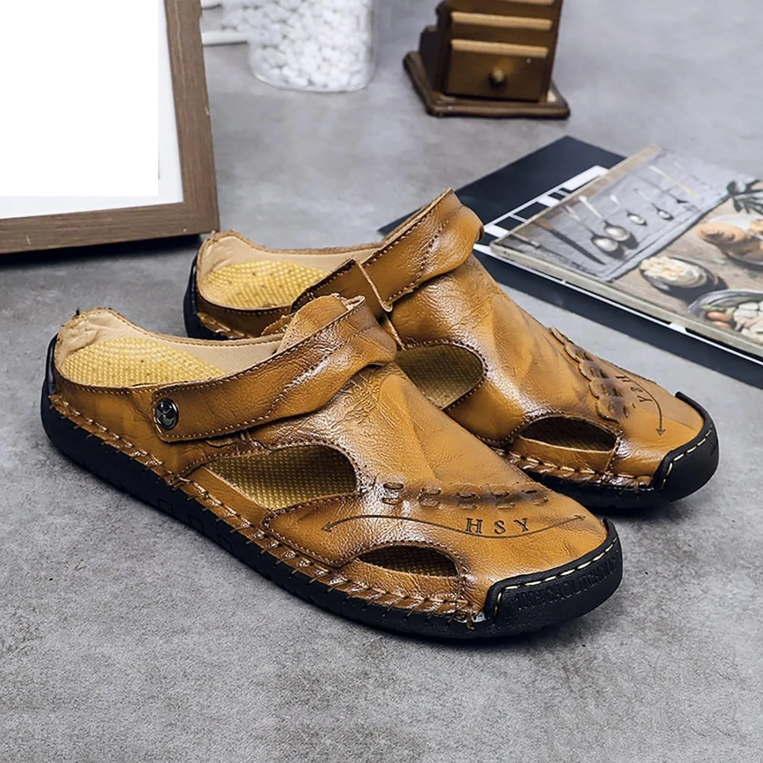 Men's Leather Sandals Adjustable Summer Fisherman Beach Shoes Comfortable Casual Closed Toe Walking Sandal