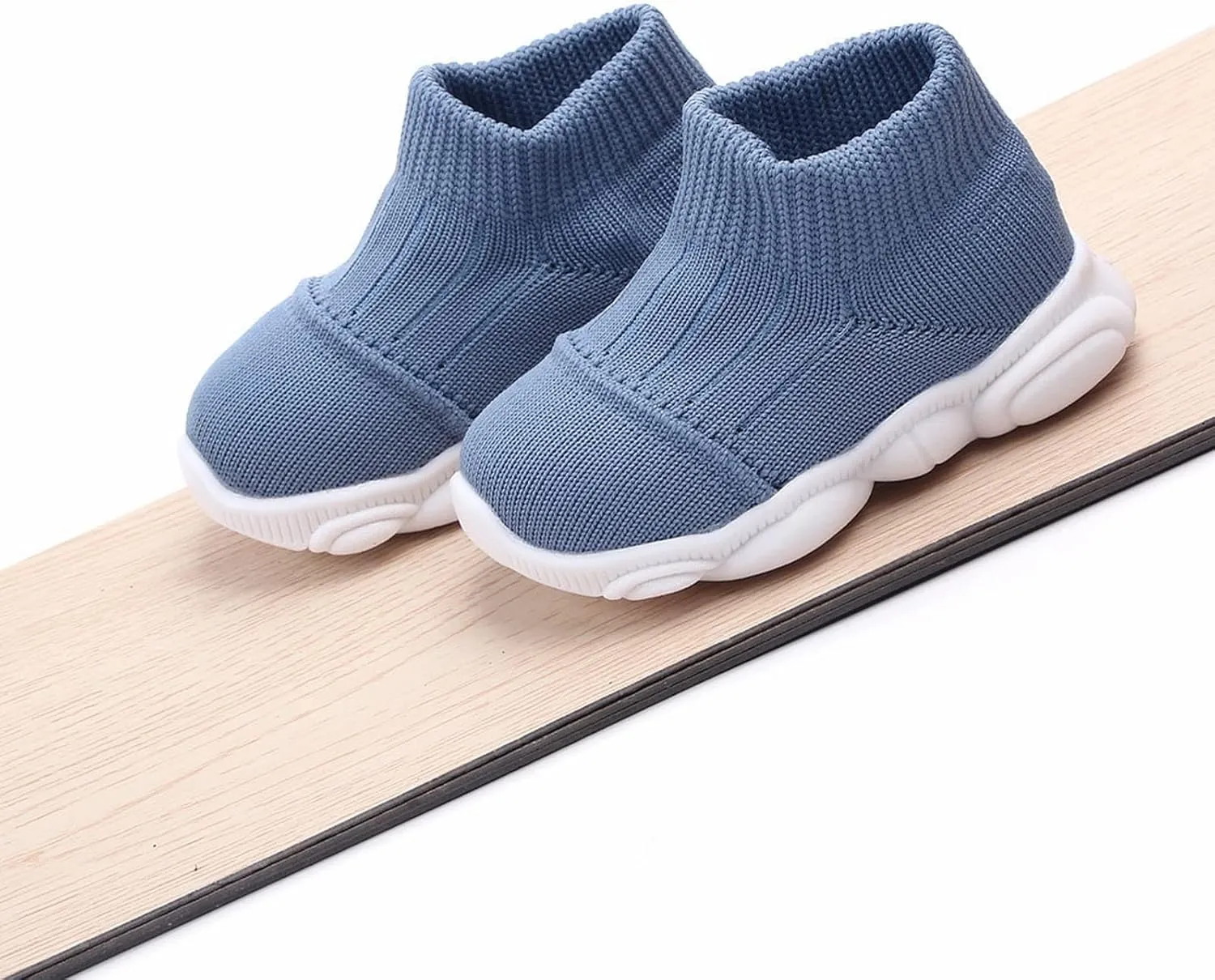 Toddler Sneakers Boys and Girls Children's Shoes Fly Weaving Mesh Shoes Breathable Non Slip Baby Toddler Boy Shoes