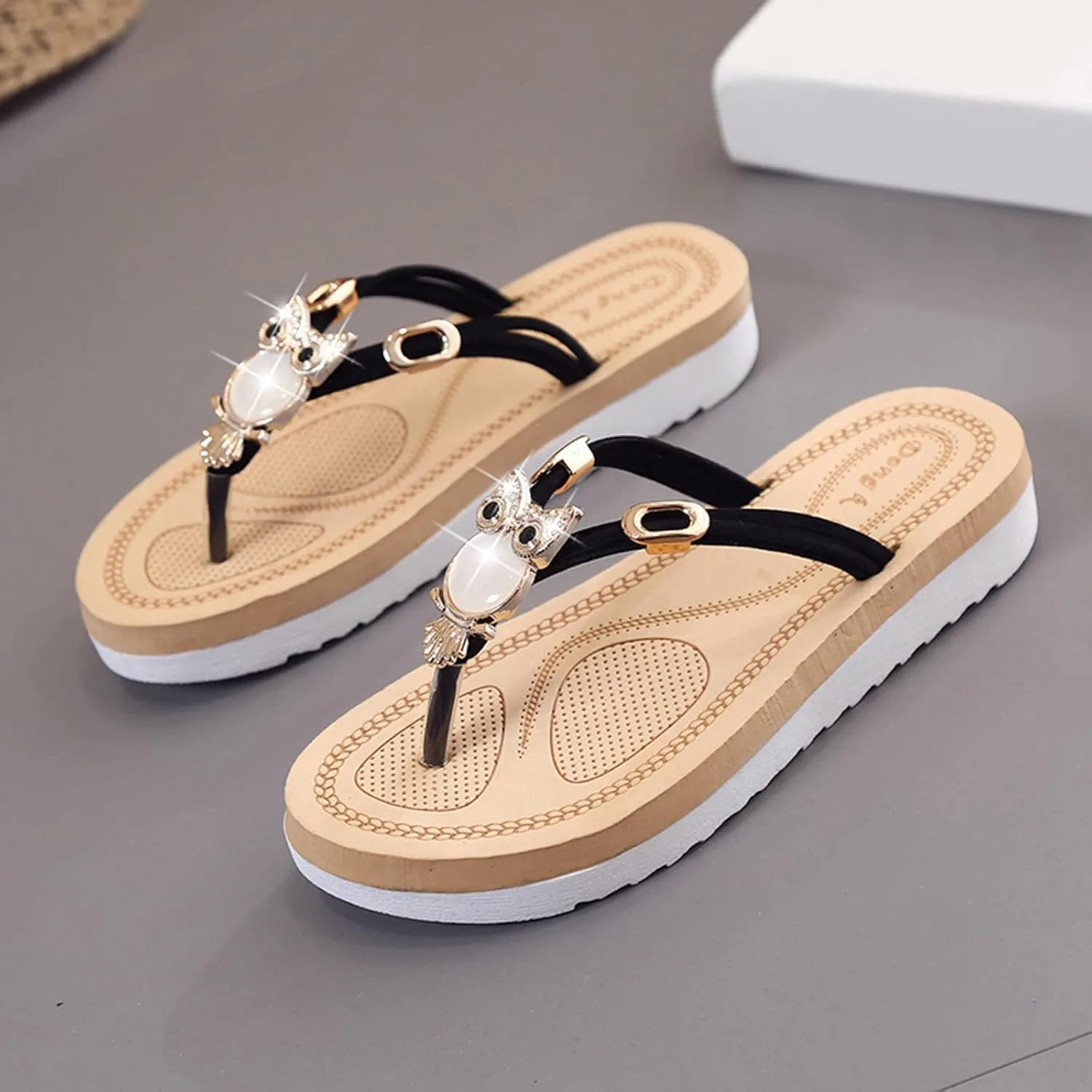 Women's Platform Slippers Flat Flip Flops Beach Slides For Women Slides Light weight Comfortable Casual Sandals