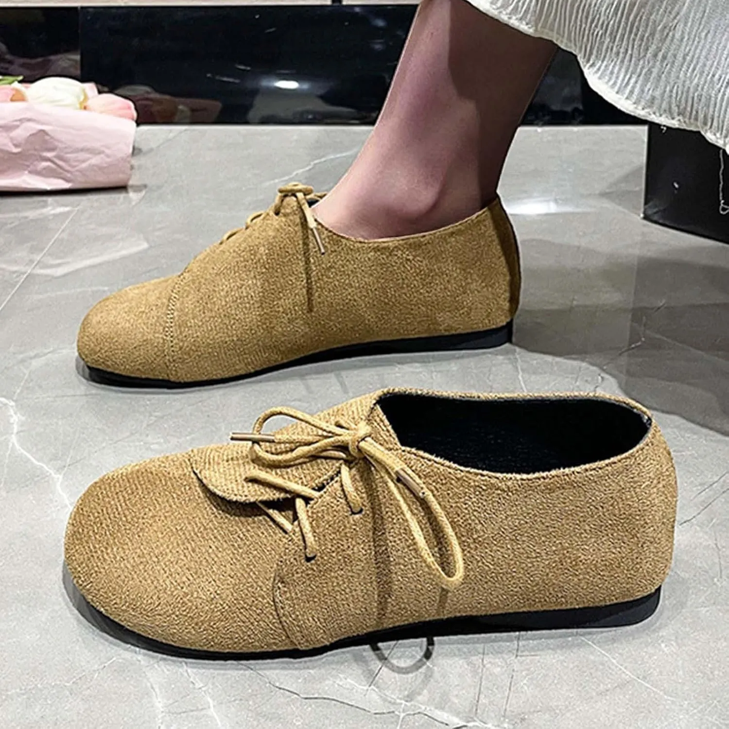 Womens Wide Width Flat Shoes Casual Round Toe Lace-Up Comfort Flats Suede Classic Spring Summer Shoes Everyday Wear